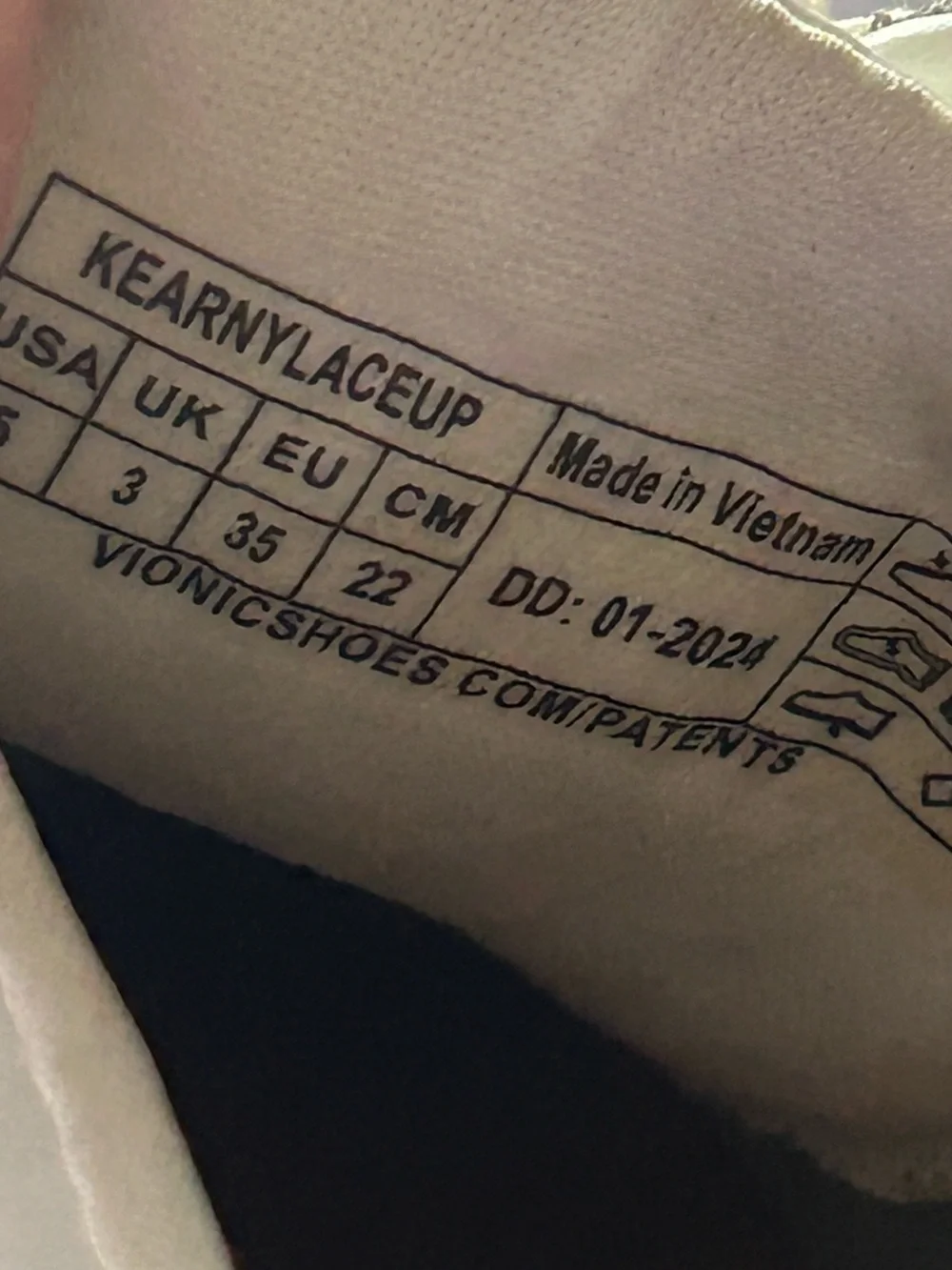 Vionic kearny laceup